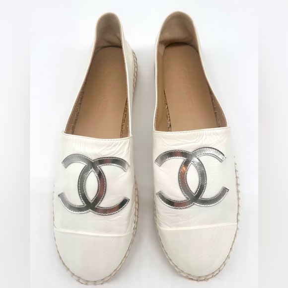 Chanel CC Logo Espadrilles Distressed Patent White Leather Flats EU 39 US 8-8.5 - Picture 3 of 14